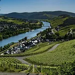 Wein- Und Gaestehaus Genetsch 3*