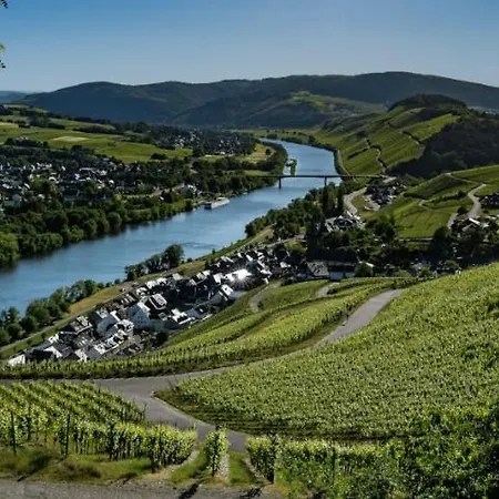 Wein- Und Gaestehaus Genetsch 3*