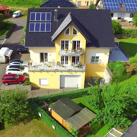 Pensión Wein- Und Gaestehaus Genetsch 3*