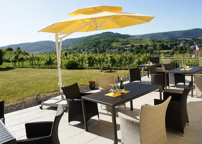 Pensión Wein- Und Gaestehaus Genetsch 3*