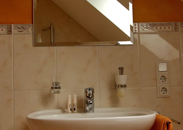 Wein- Und Gaestehaus Genetsch 3*