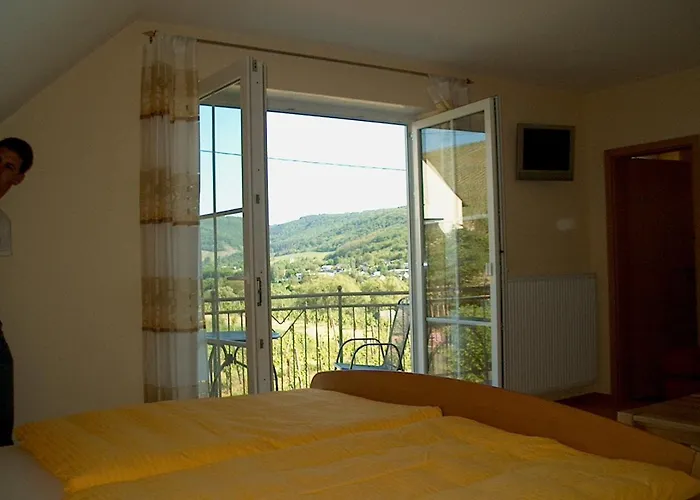 Wein- Und Gaestehaus Genetsch 3*