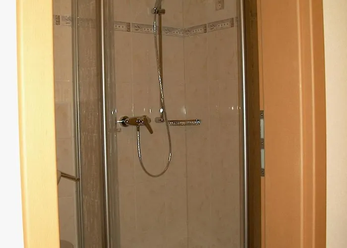 Wein- Und Gaestehaus Genetsch ゲストハウス 3*